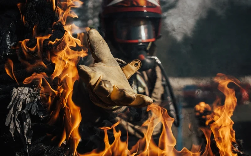 Live fire response training conducted by experienced fire safety professionals